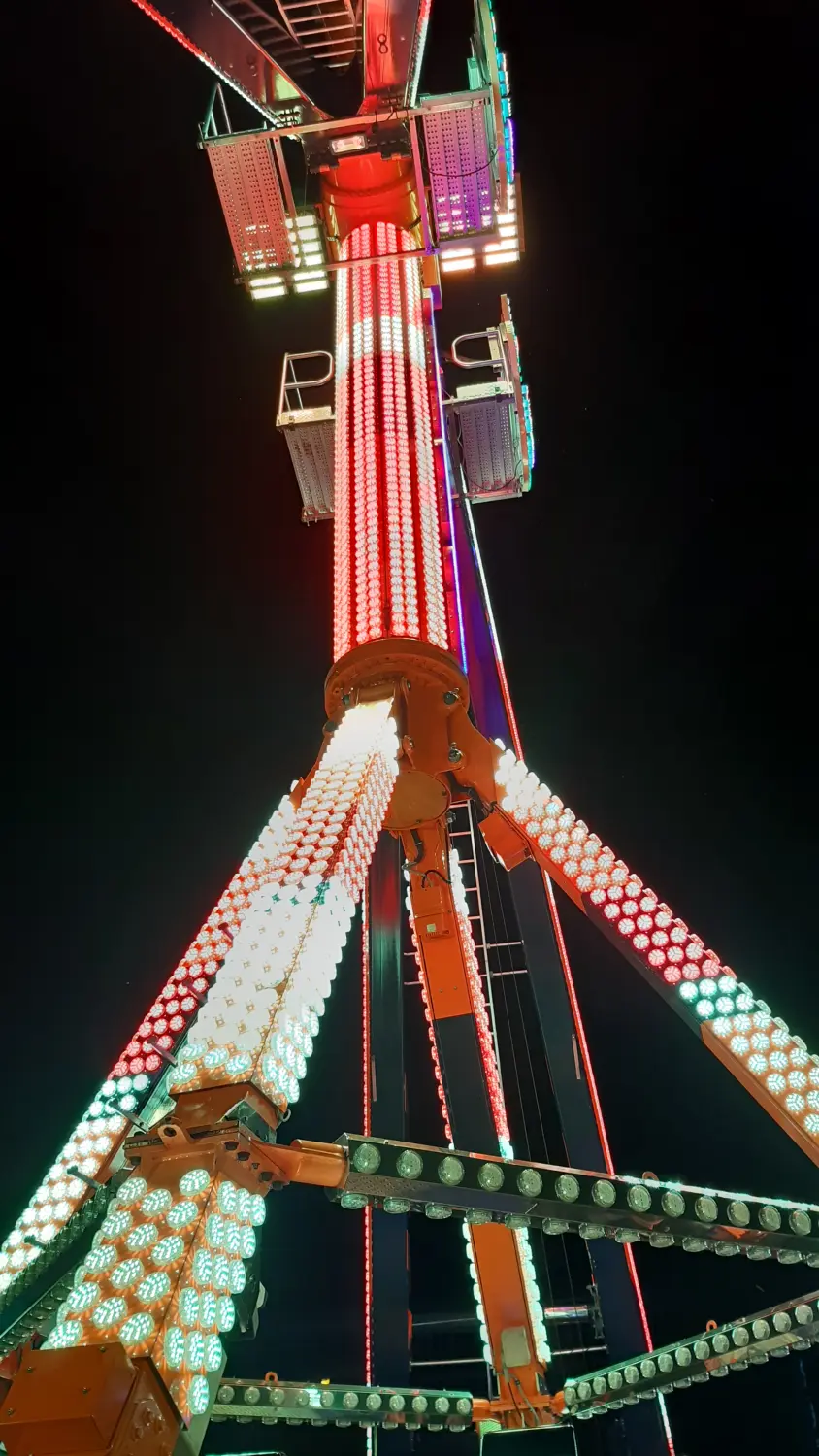 Schaustellerbetrieb Kurt Meisel Junior - „Air Force“ große Schaukel